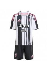 Fotbalové Dres Juventus Dětské Domácí Oblečení 2025-26 Krátký Rukáv (+ trenýrky)